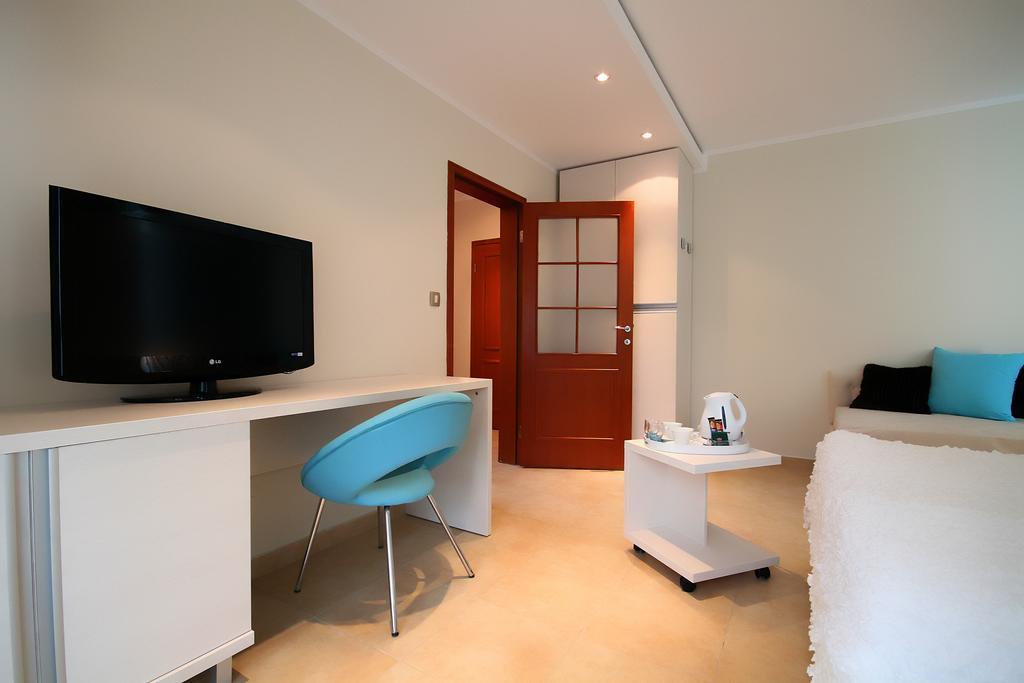 Domador Rooms & Apartments Bečići Екстериор снимка