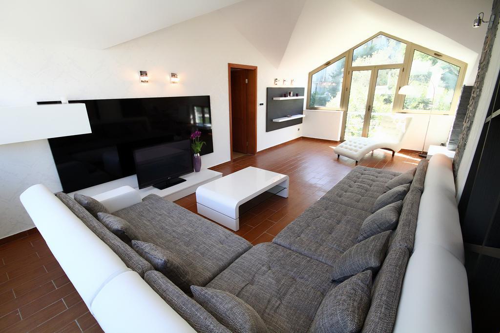 Domador Rooms & Apartments Bečići Екстериор снимка
